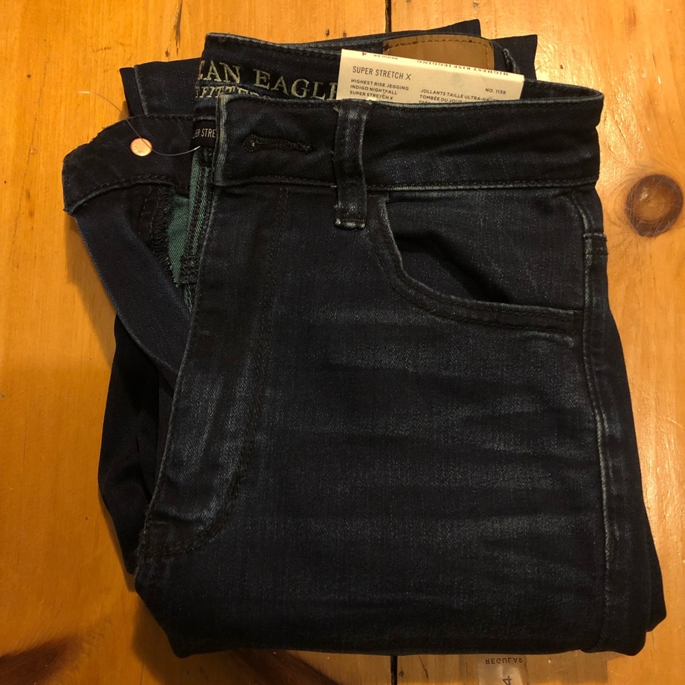 NWT American Eagle Highest Rise Jegging Size 4